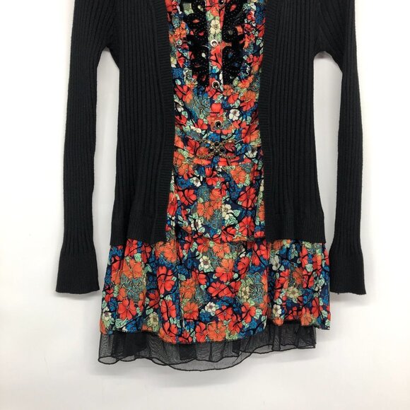 Red Multicolor Floral Silk Blend Collared tunic Attached Black Cardigan Set - Picture 4 of 15